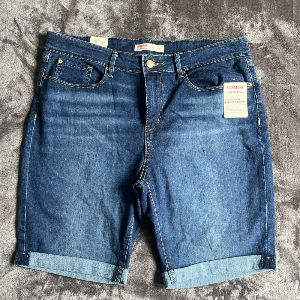 Signature by Levi Strauss Women's Dark Blue Denim Bermudas